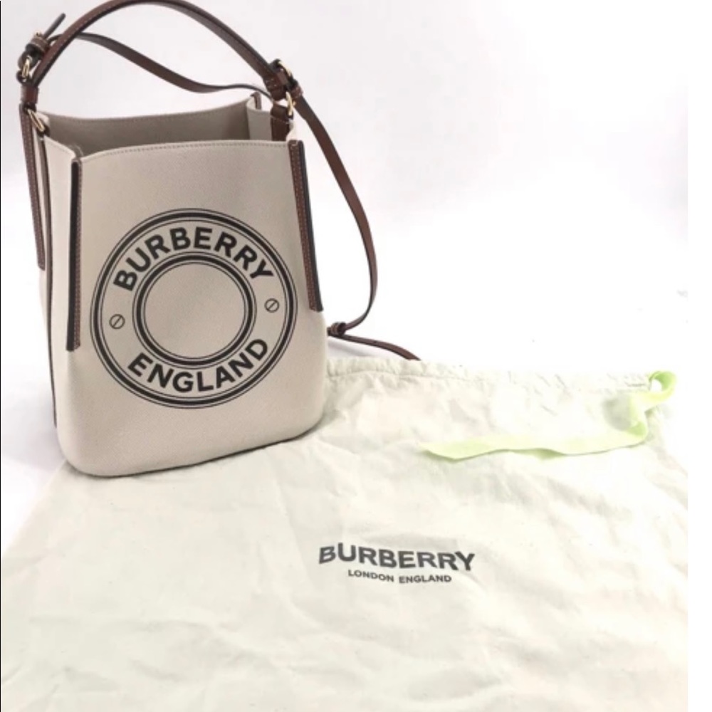 Burberry Logo Graphic Peggy - Picture 5 of 6